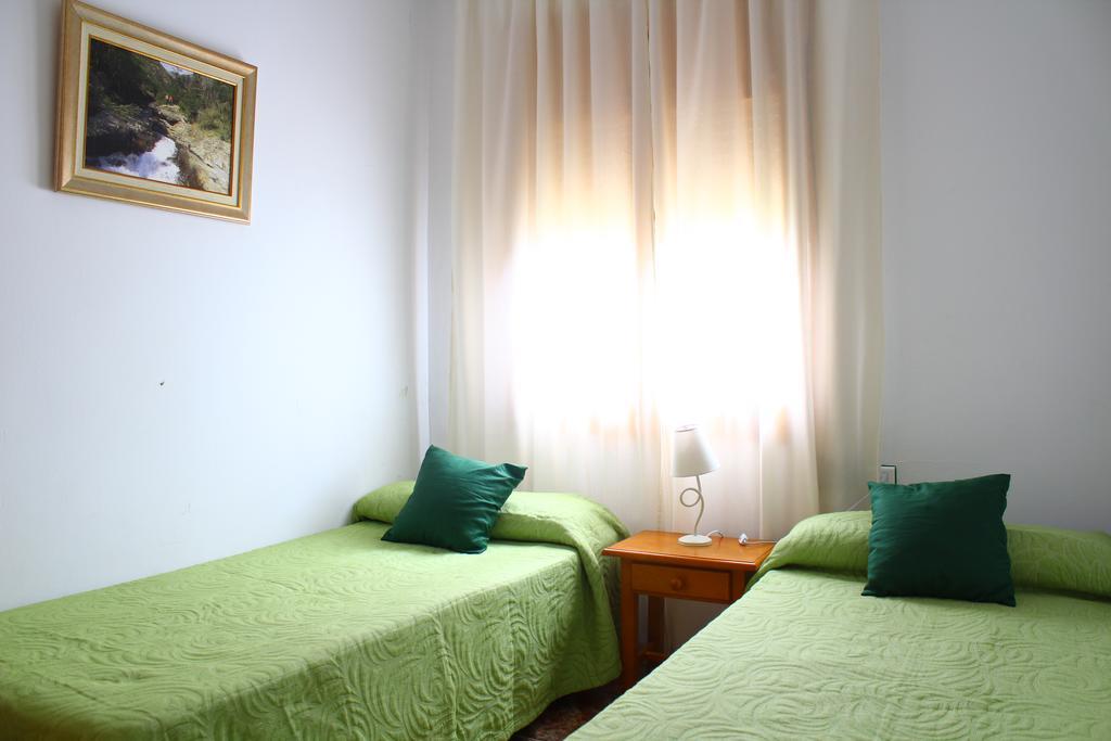 Residencial Los Robles Arroyo Frio Værelse billede